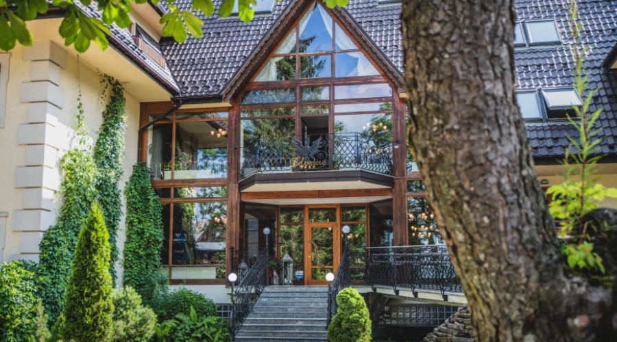 فندق بلفيدير في زاكوباني، بولندا